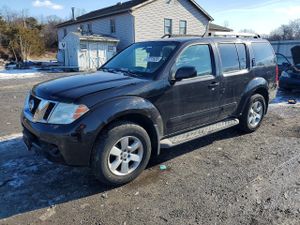 Nissan Pathfinder S 4.0L 6 2012