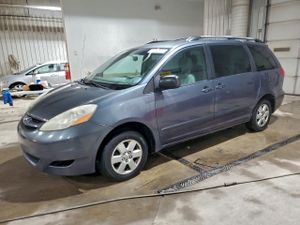 Toyota Sienna CE 3.3L 6 2006
