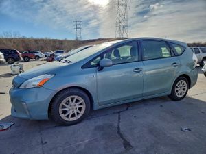 Toyota Prius 1.8L 4 2013