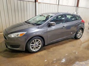 Ford Focus SE 2.0L 4 2015