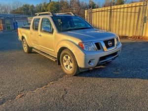 Nissan Frontier CREW CAB SE 4.0L 6 2010