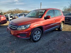 Volkswagen Tiguan S 2.0L 4 2013