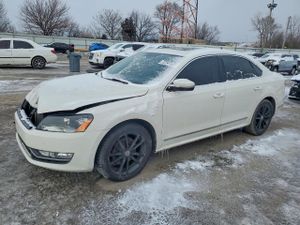 Volkswagen Passat SEL 2.0L 4 2014