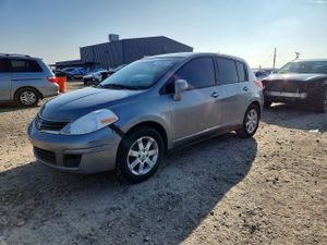 Nissan Versa S 1.8L 4 2012