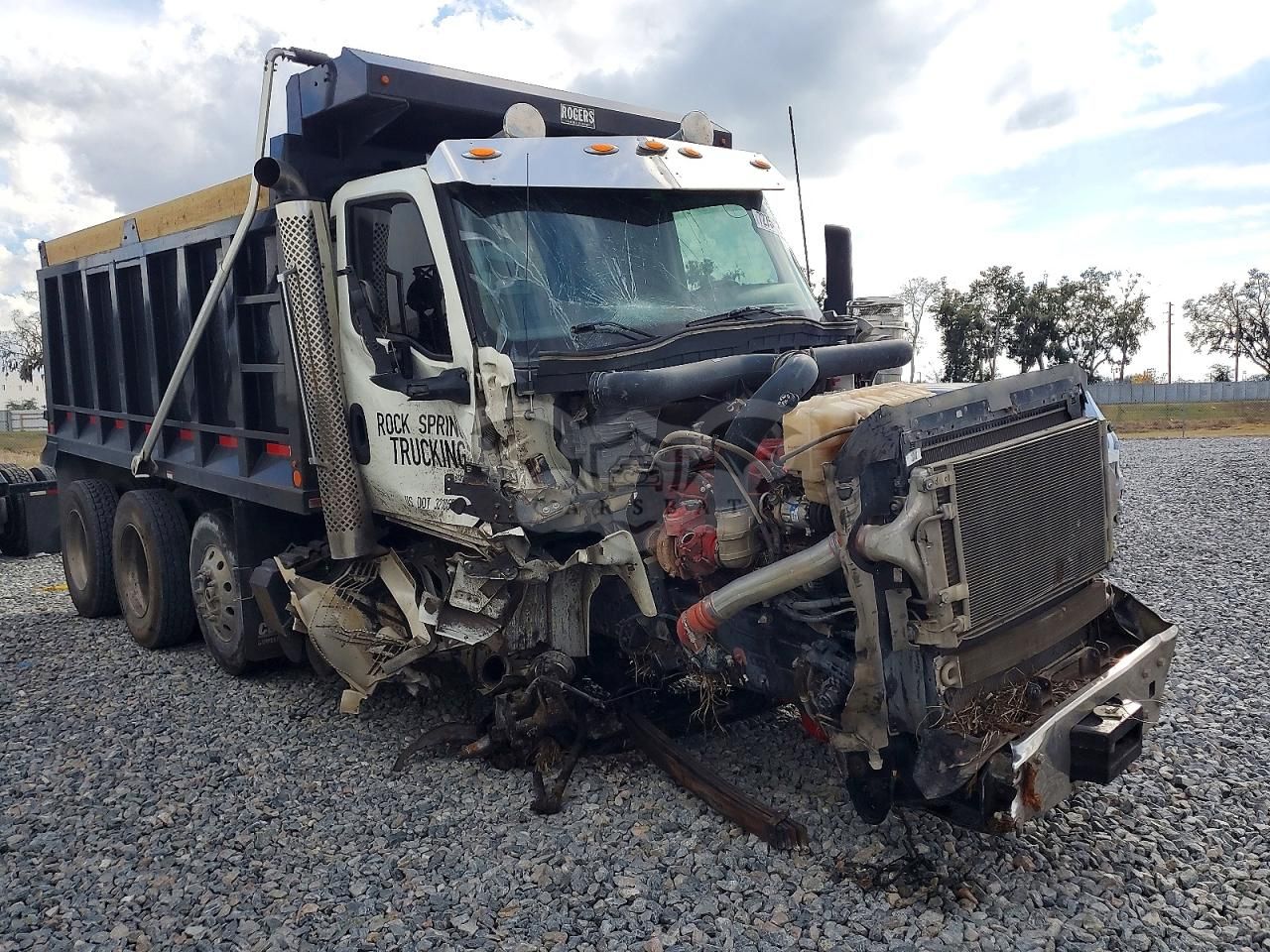 International HX Series 15.0L 6 2023