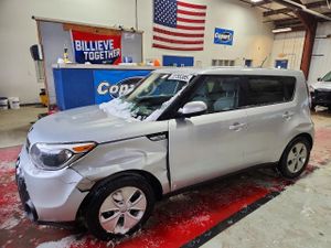 Kia Soul + 2.0L 4 2015