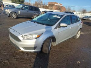 Ford Focus SE 2.0L 4 2015