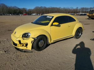 Volkswagen Beetle 2.5L 5 2012