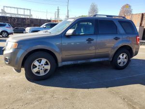 Ford Escape XLT 2.5L 4 2012