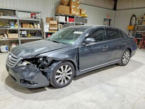 Toyota Avalon BASE 3.5L 6 2011
