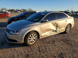 Volkswagen Jetta SE 2.5L 5 2013