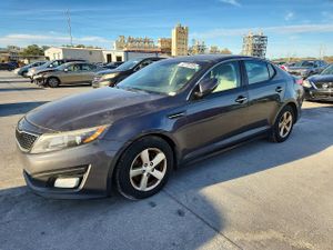 Kia Optima LX 2.4L 4 2015