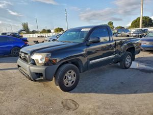 Toyota Tacoma 2.7L 4 2013