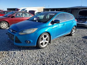 Ford Focus TITANIUM 2.0L 4 2012