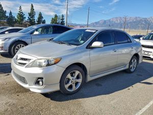Toyota Corolla BASE 1.8L 4 2012