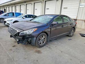 Hyundai Sonata SE 2.4L 4 2015