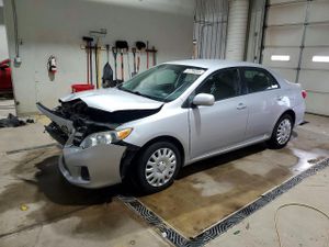 Toyota Corolla BASE 1.8L 4 2012