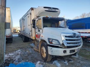 Hino Motors 338 7.6L 6 2014