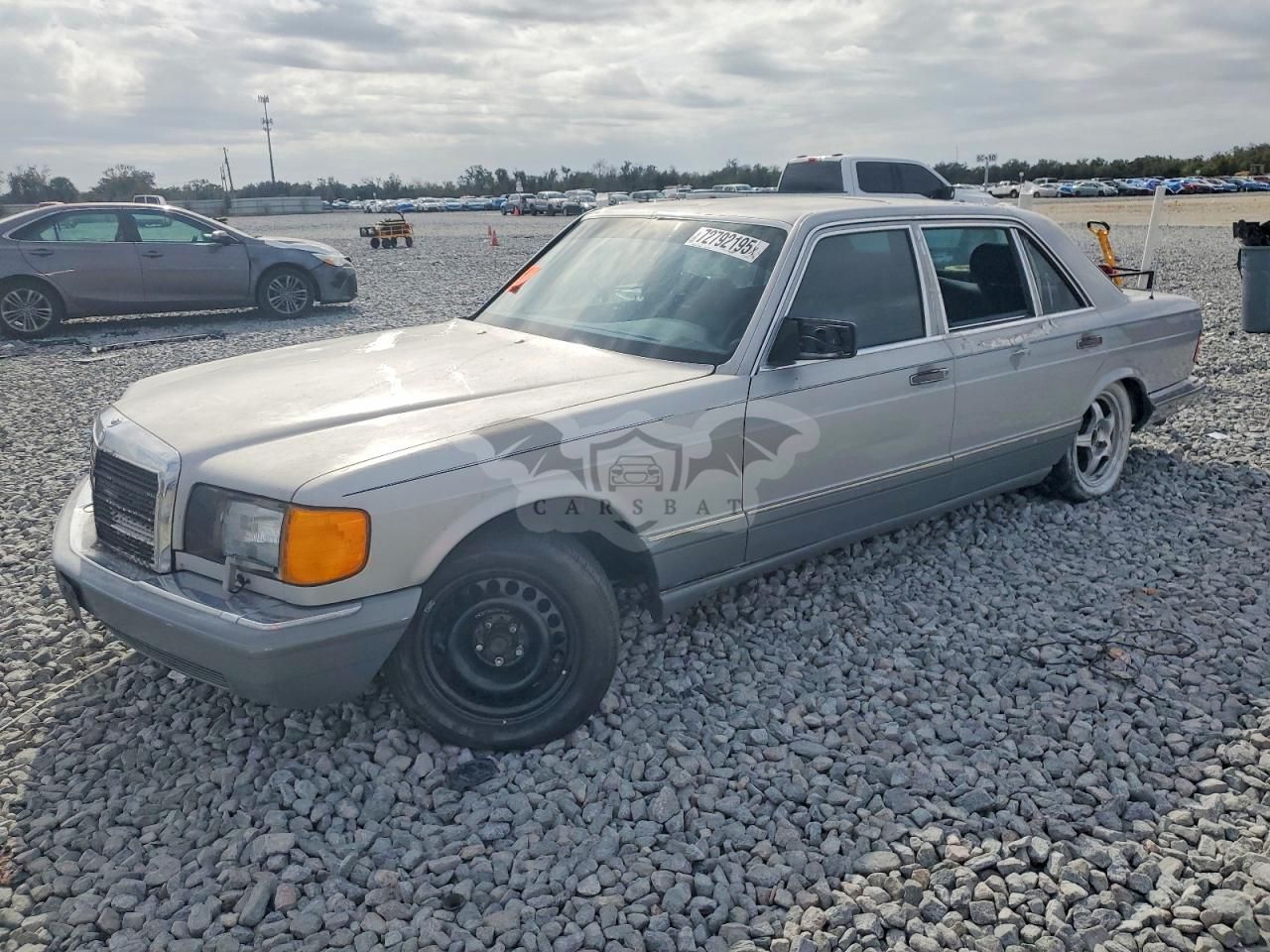 Mercedes-Benz 560 SEL 5.6L 8 1988