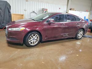Ford Fusion SE 2.5L 4 2013