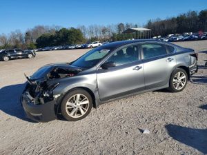 Nissan Altima 2.5 2.5L 4 2015