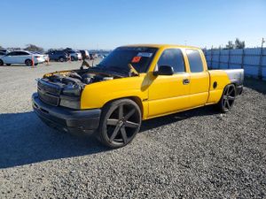 Chevrolet Silverado 1500 C1500 4.8L 8 2003