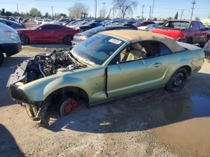 Ford Mustang 4.0L 6 2005