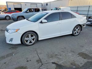 Toyota Camry L 2.5L 4 2013