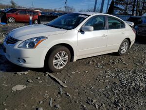 Nissan Altima BASE 2.5L 4 2012