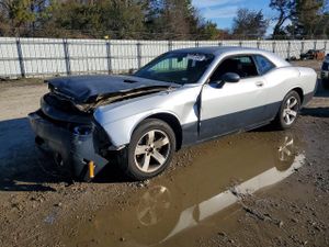 Dodge Challenger SE 3.5L 6 2009