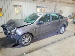 Ford Focus SE 2.0L 4 2010