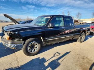 Chevrolet Silverado 1500 C1500 5.3L 8 2005