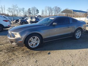 Ford Mustang 3.7L 6 2013