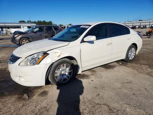 Nissan Altima BASE 2.5L 4 2010