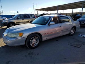 Lincoln Town Car SIGNATURE 4.6L 8 2002