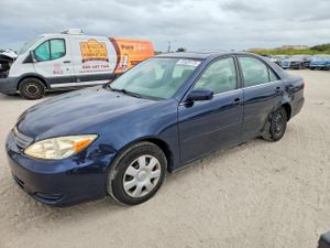 Toyota Camry LE 2.4L 4 2004