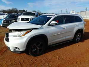 Toyota Highlander LIMITED 3.5L 6 2015