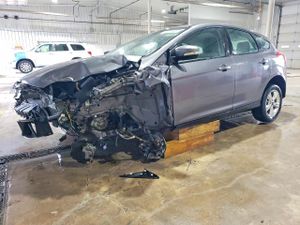 Ford Focus SE 2.0L 4 2013