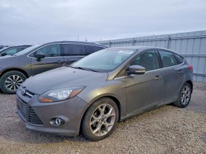 Ford Focus TITANIUM 2.0L 4 2013