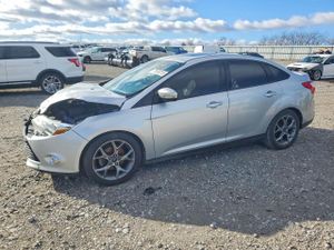 Ford Focus SE 2.0L 4 2014