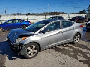 Hyundai Elantra GLS 1.8L 4 2012