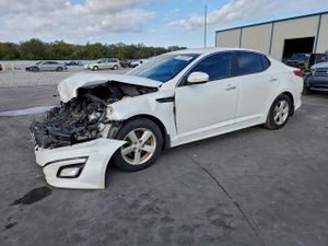 Kia Optima LX 2.4L 4 2015