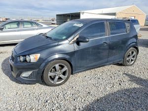 Chevrolet Aveo (Sonic) RS 1.4L 4 2015