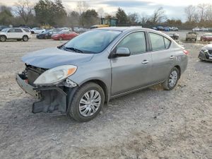 Nissan Versa S 1.6L 4 2014