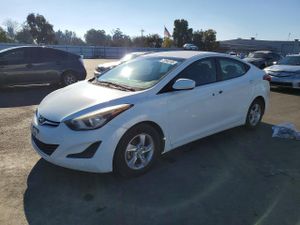 Hyundai Elantra SE 1.8L 4 2014