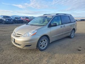 Toyota Sienna LE 3.3L 6 2006