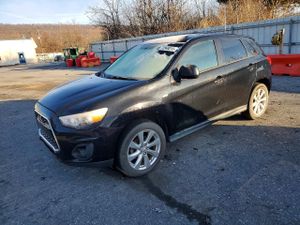 Mitsubishi Outlander ES 2.0L 4 2015