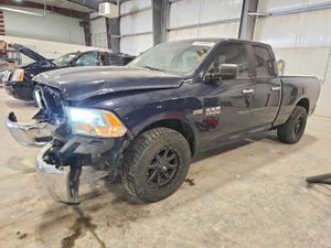 RAM 1500 SLT 5.7L 8 2015