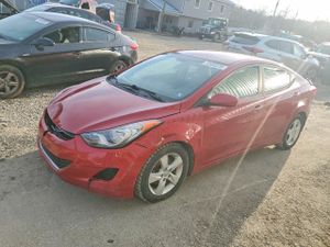 Hyundai Elantra GLS 1.8L 4 2013