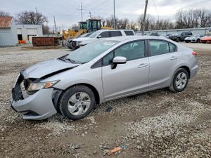 Honda Civic LX 1.8L 4 2015